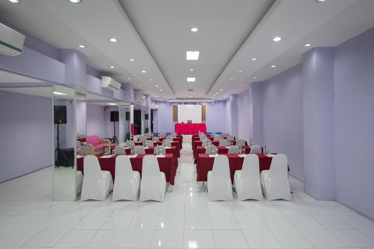Eco Inn Lite Убонратчатхані Екстер'єр фото